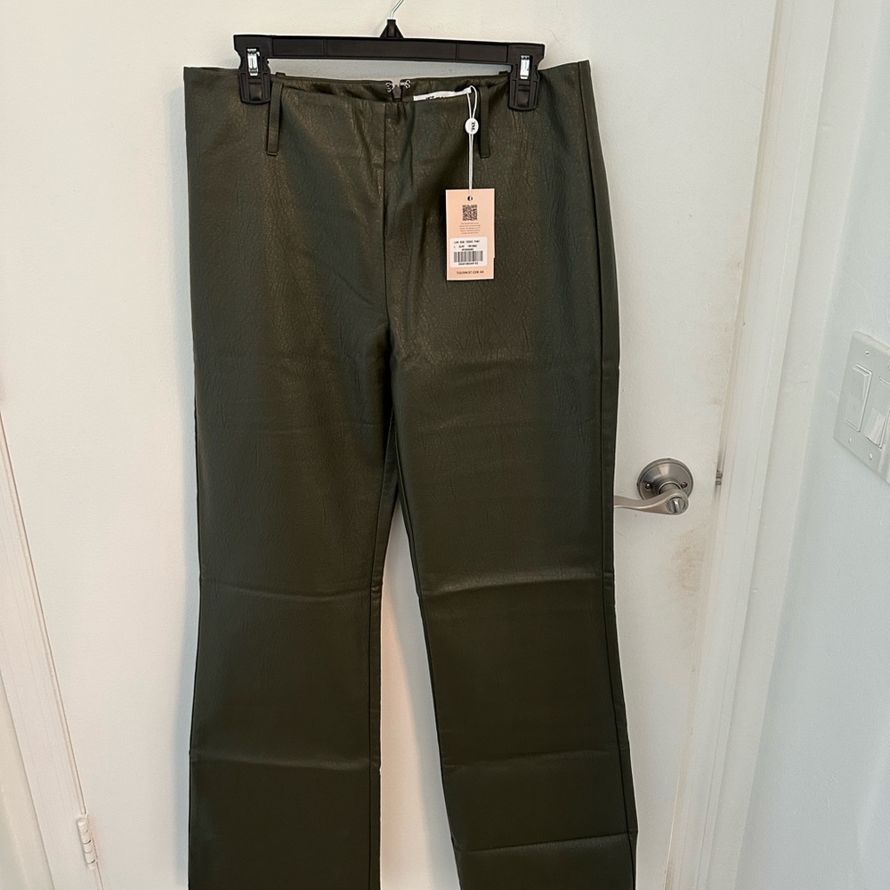 Women’s Olive Low Rise Teddie Pant